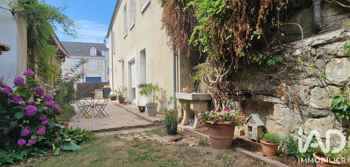 Photo 1 - Maison à BOURGES