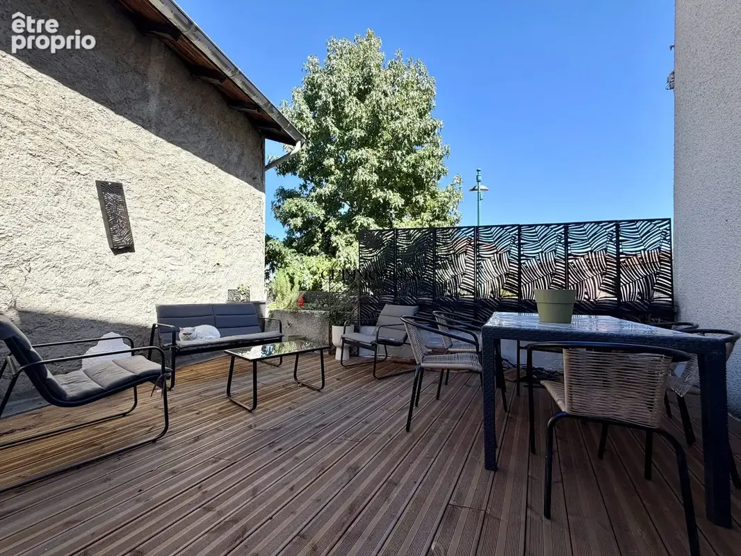 Photo Maison à Chazelles-Sur-Lyon au prix de 169 000€