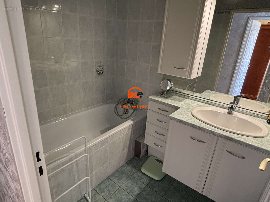 A VENDRE - T4 - COURNON D'AUVERGNE - AGENCE IMMOBILIER BSLE - www.bsleimmo.com  - Appartement à COURNON-D'AUVERGNE