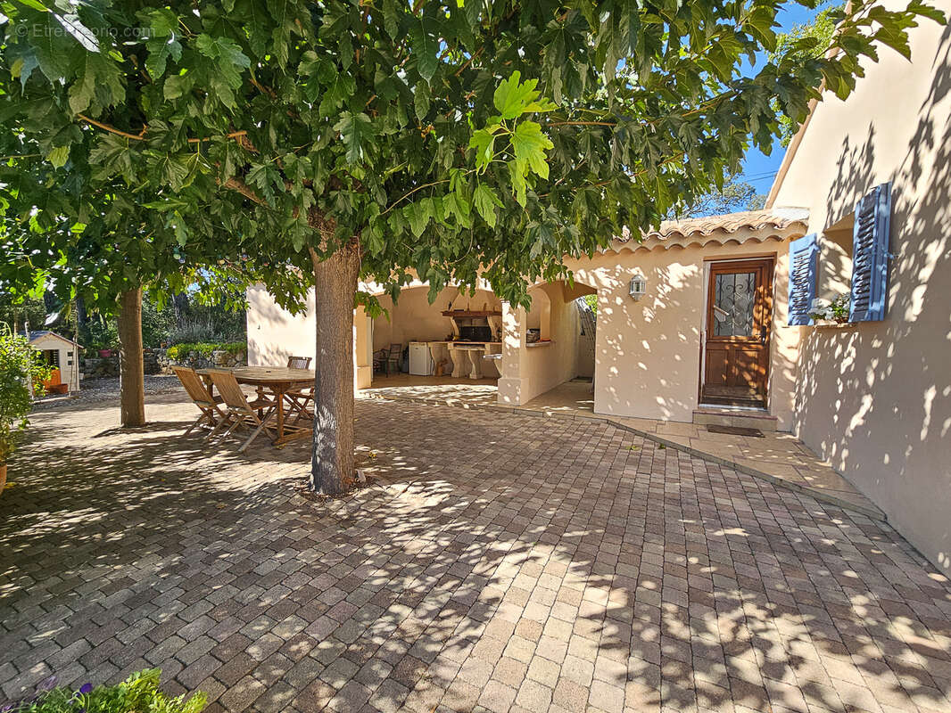 Maison à LORGUES