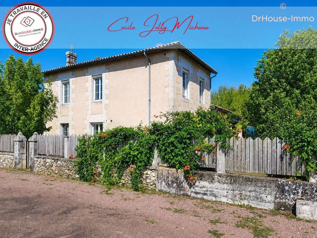 Maison 183 m² à Saint-Caprais-De-Blaye  - photo 10