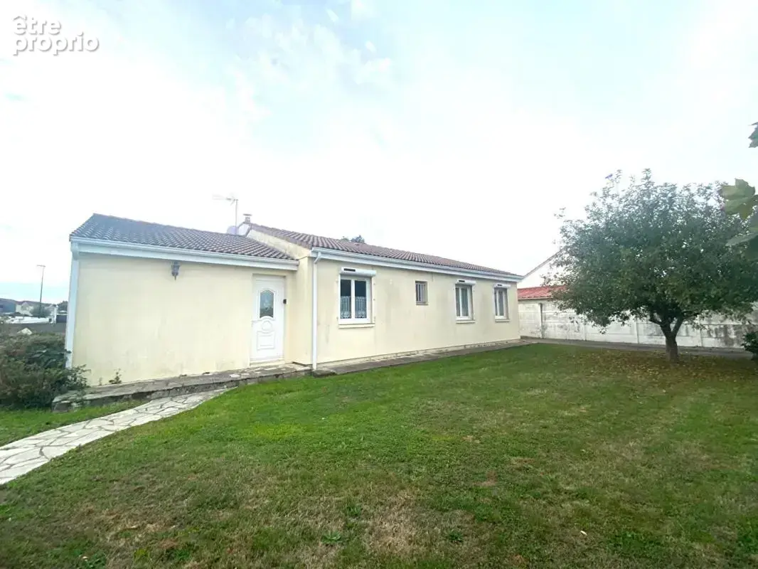 Maison plain pied - 3 chambres 44680 sainte pazanne - budget 270 400  hai - photo 5