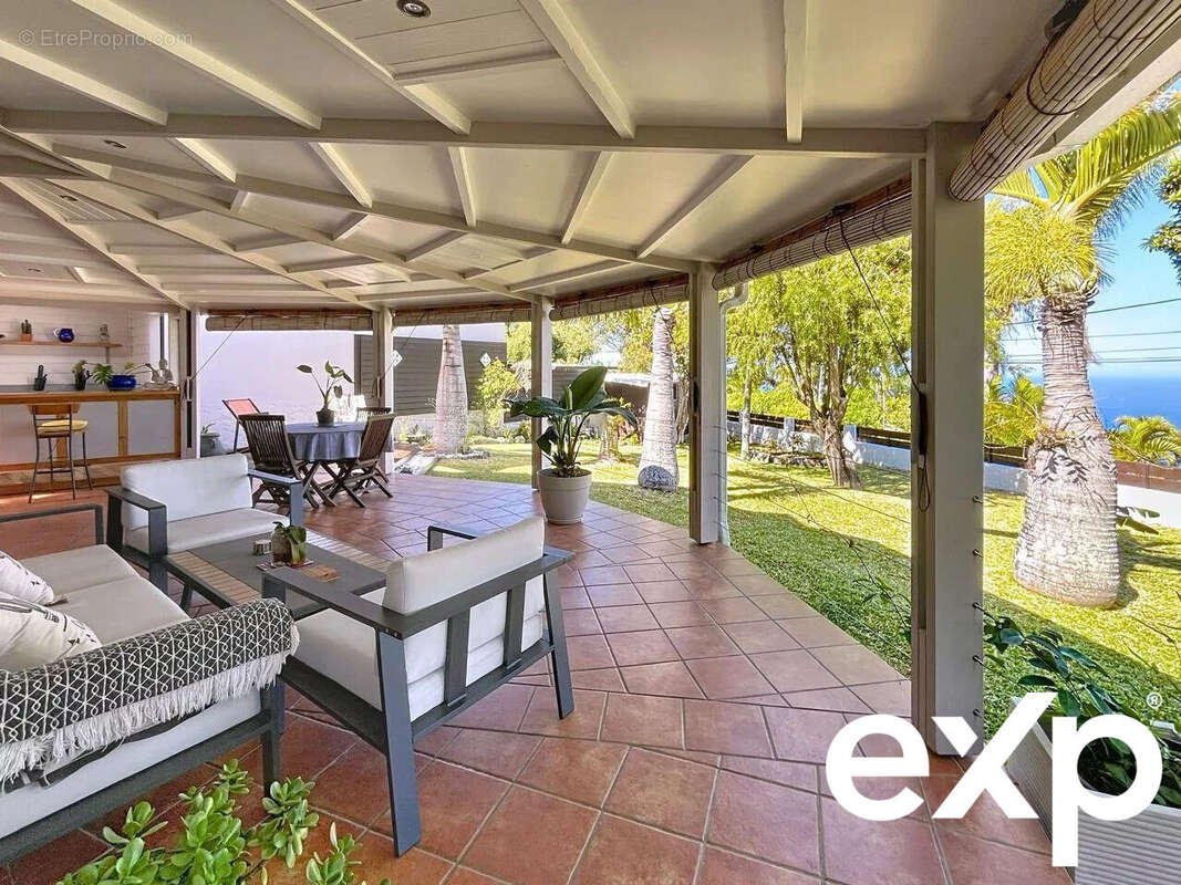 Maison à LES AVIRONS