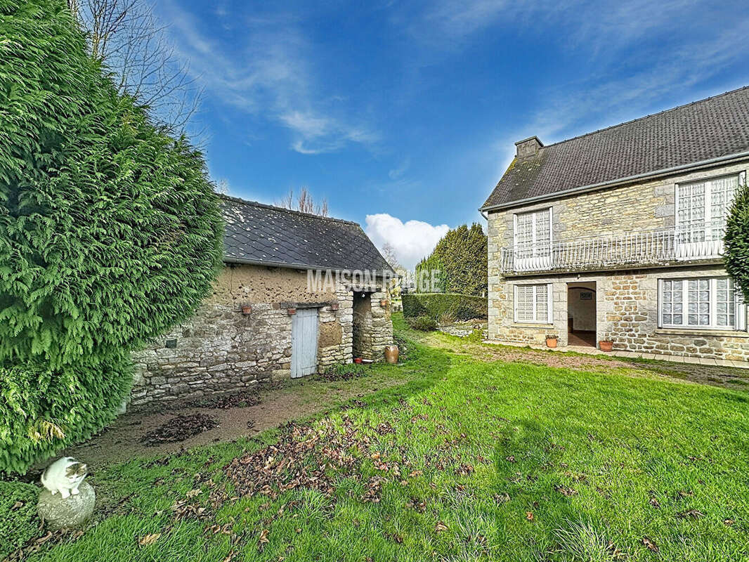 Maison à PLOUASNE