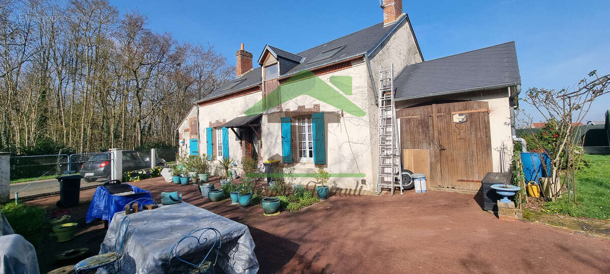 Maison à CLOYES-SUR-LE-LOIR