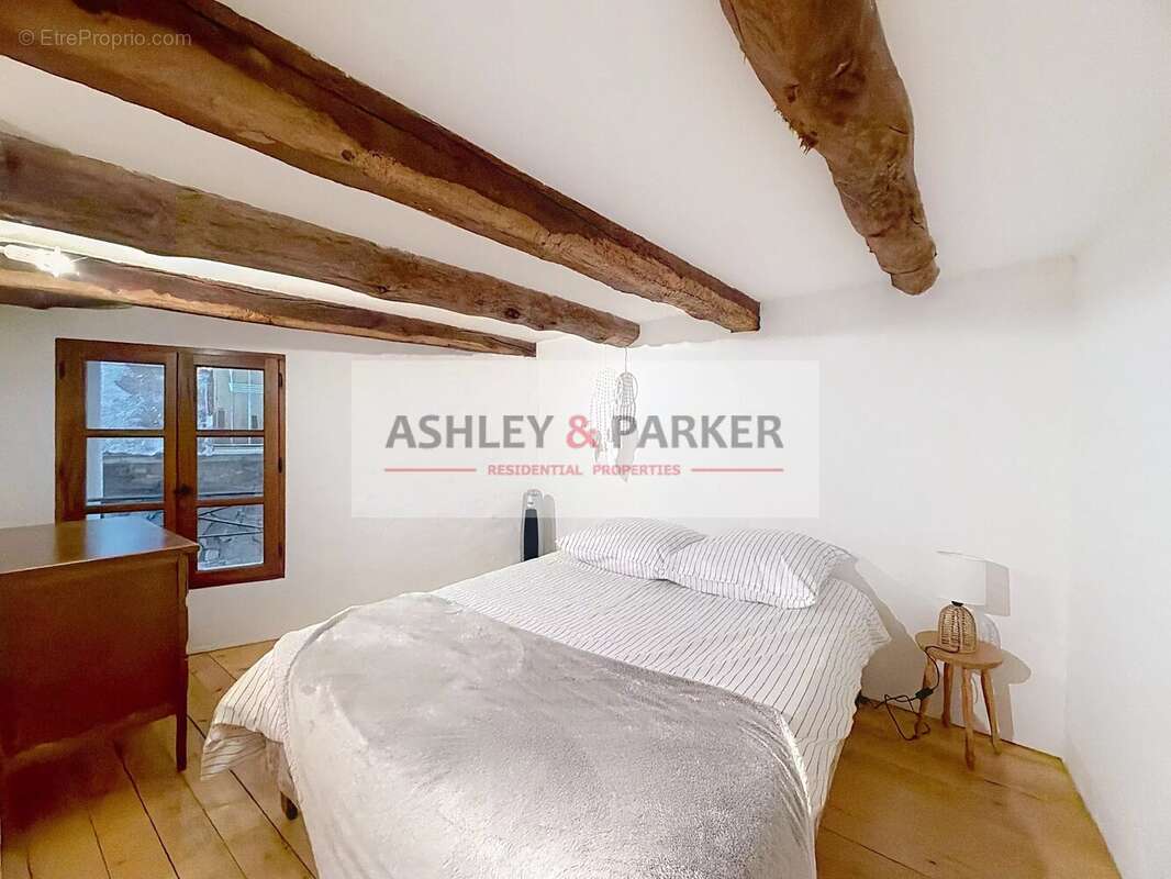 Appartement à ENTREVAUX