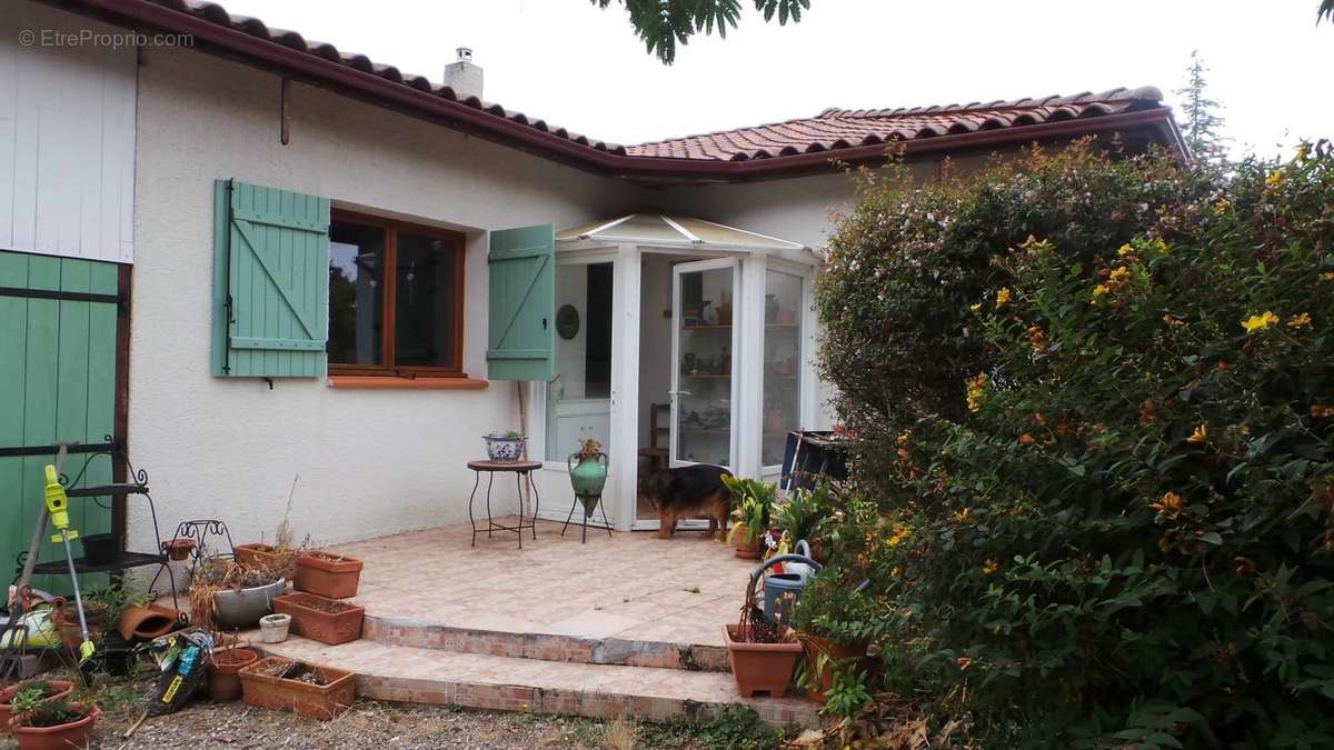 Maison à CASTELNAU-RIVIERE-BASSE