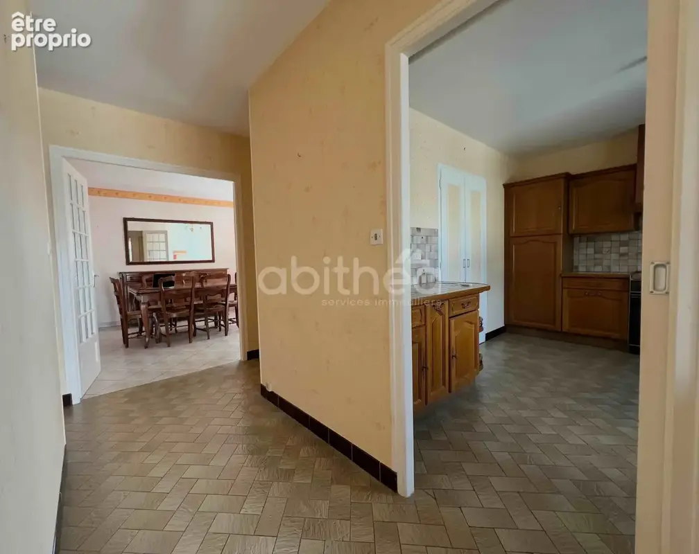 Maison spacieuse et fonctionnelle sur sous-sol avec Terrain clos de 700 m2 - photo 2