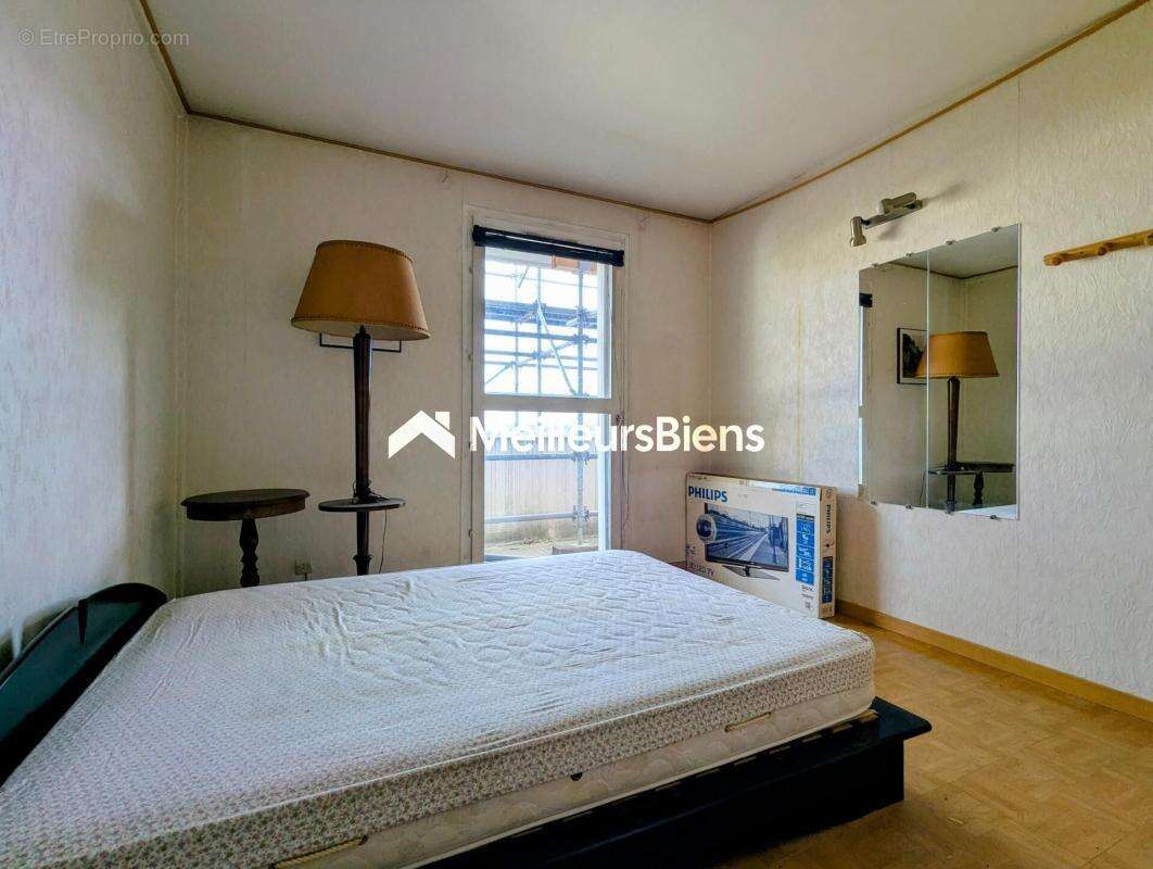 Appartement à LES MUREAUX