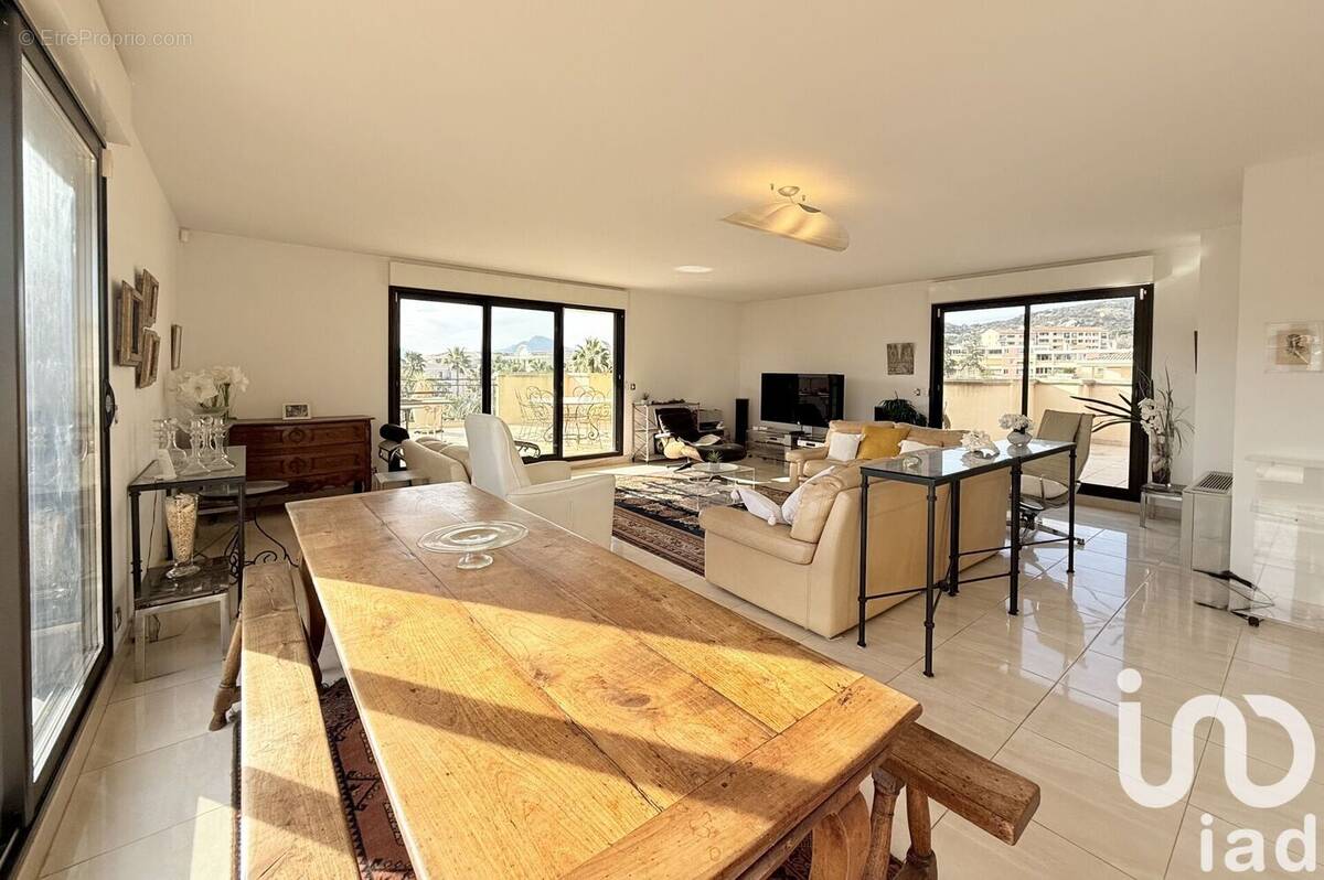 Photo 1 - Appartement à HYERES