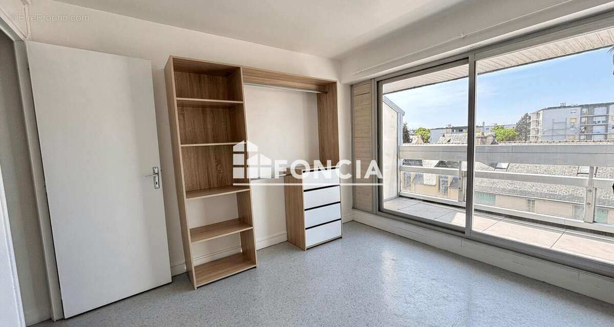Appartement T2 avec terrasse, cave et parking – Kerfeunteun - photo 6