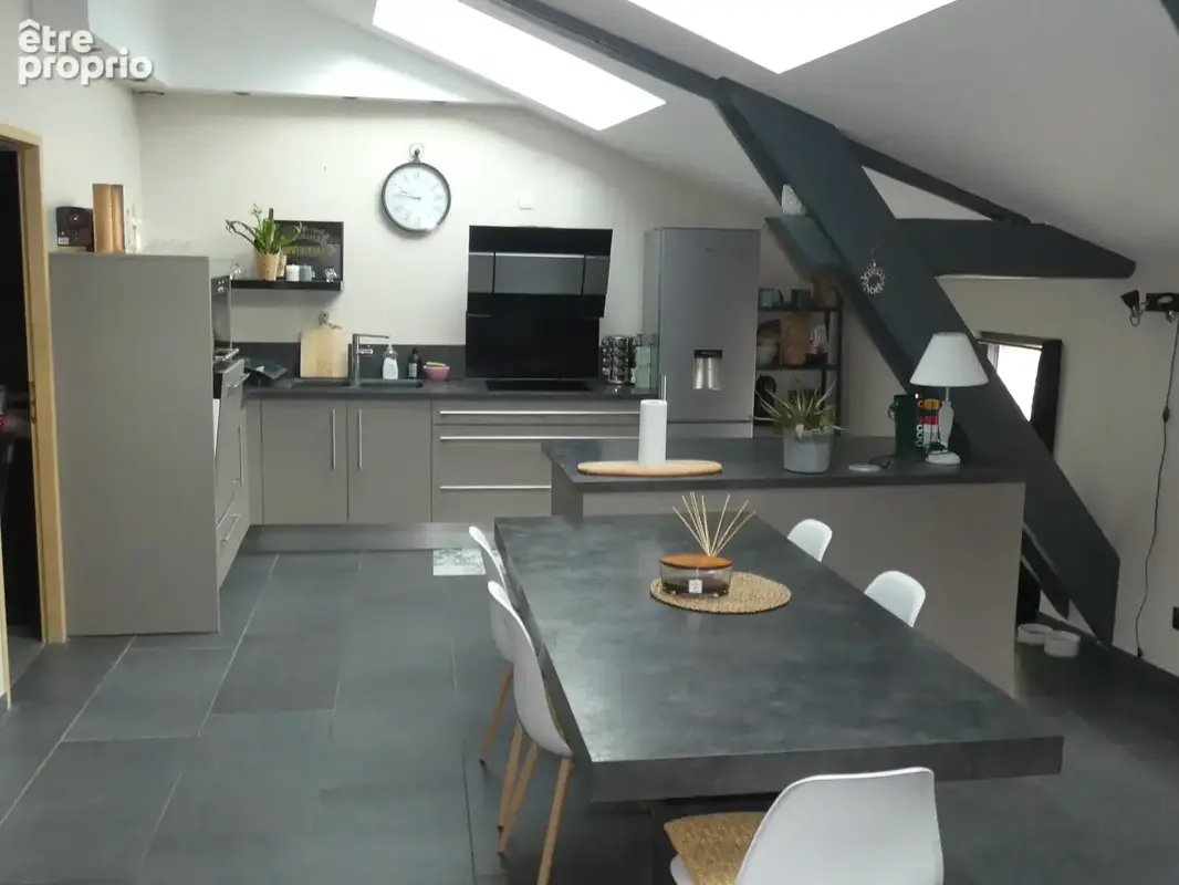 Bel appartement dans le centre-ville de Sainte-Sigolène - photo 2
