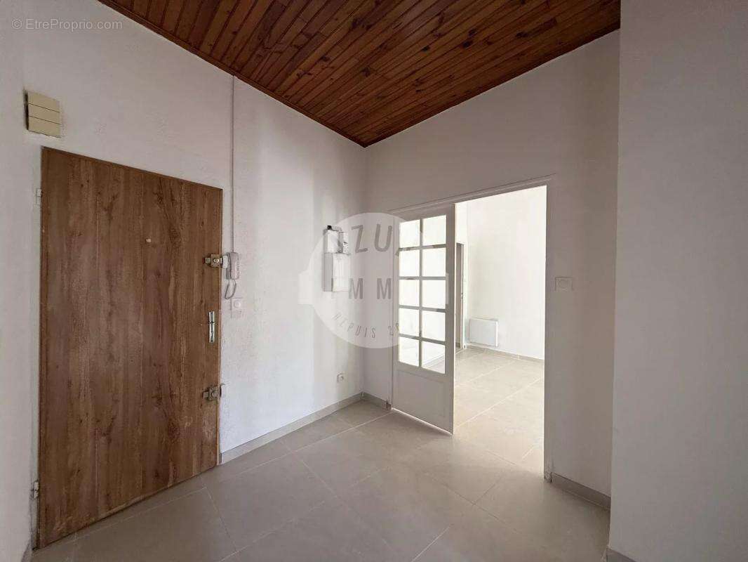 Appartement à ROQUEVAIRE