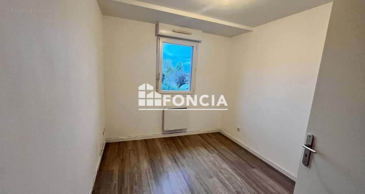 Appartement à AVION