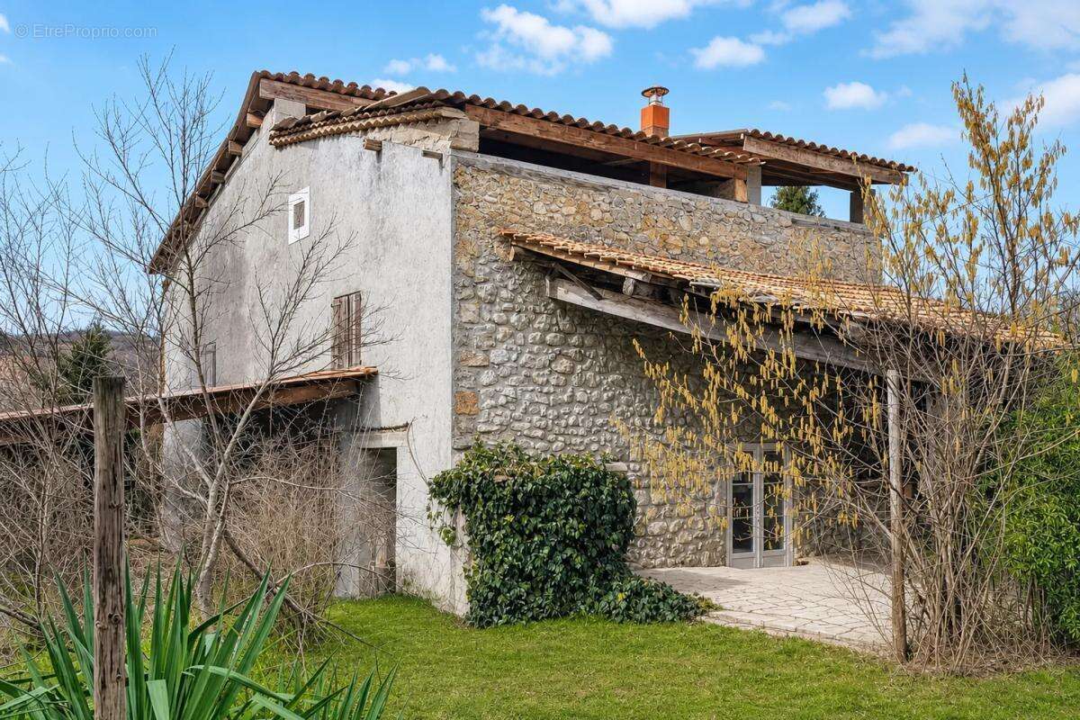Maison à THOARD