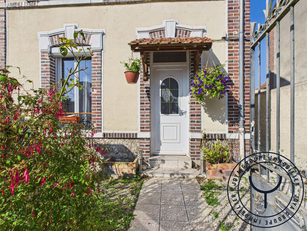Maison à ROMILLY-SUR-SEINE