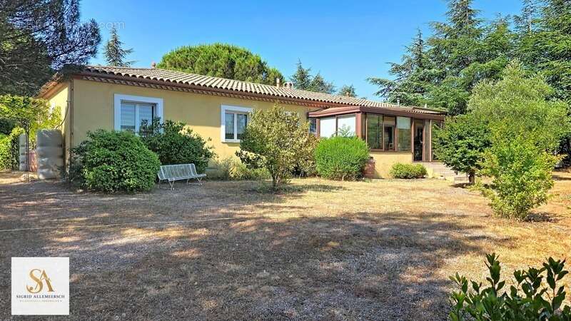 VILLARDONNEL – Villa de plain-pied avec garage, 4 chambres et bureau, sur un terrain de 3 577 m² avec vue dégagée sur la Montagn - photo 20
