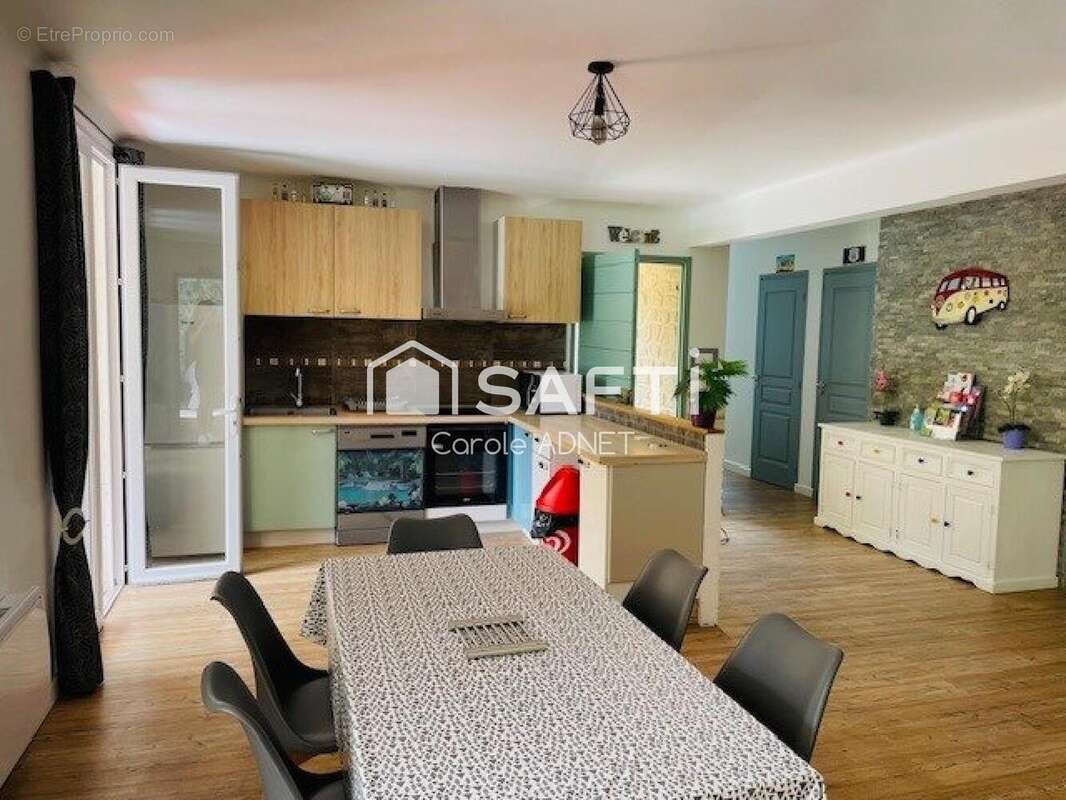 Photo 2 - Maison à UZES