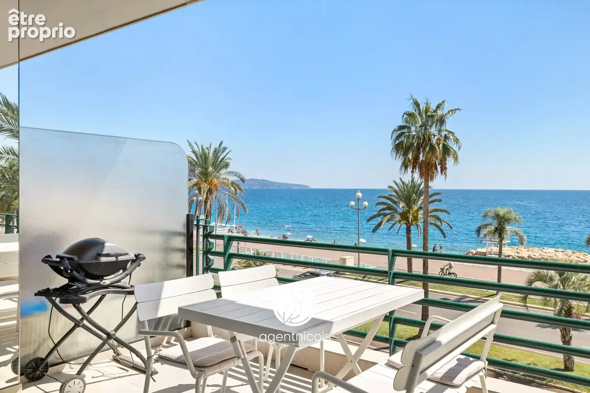 Nice // Promenade des Anglais : 3 pièces - Rénové - Vue Mer - Terrasse - Traversant - photo 12