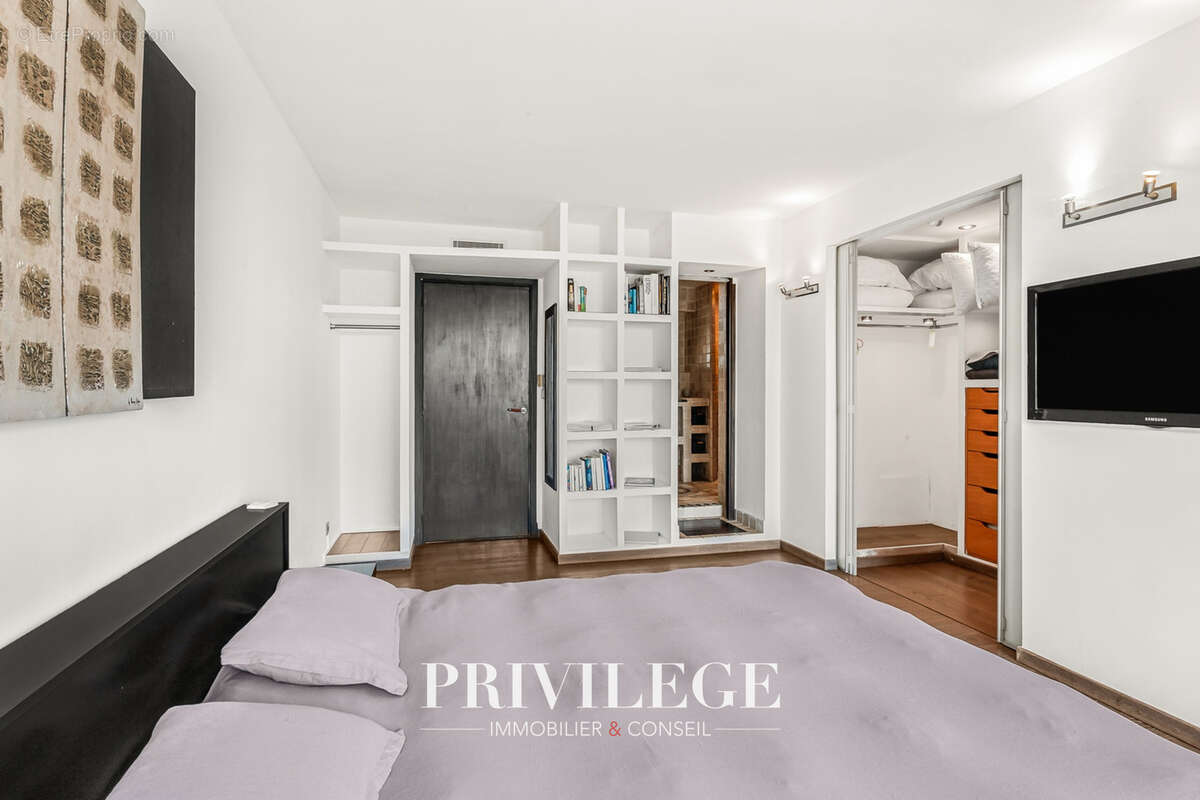 Golfe-Juan — Appartement de 120 m2 avec terrasse plein sud de 65 m2 - photo 10