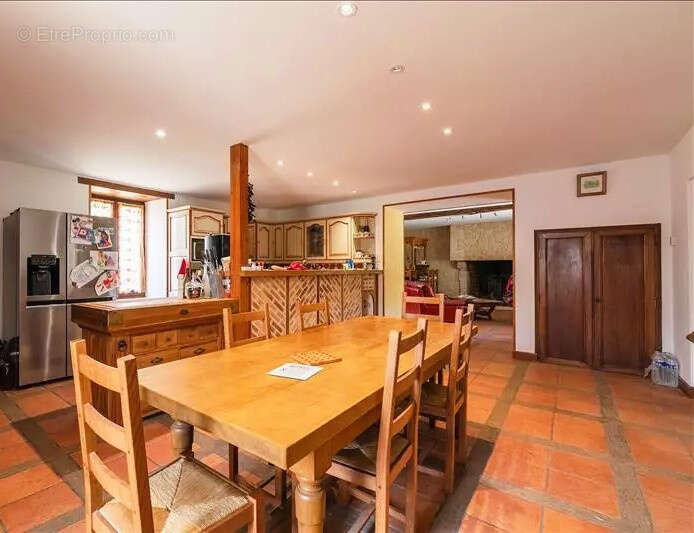 Maison à ANNESSE-ET-BEAULIEU