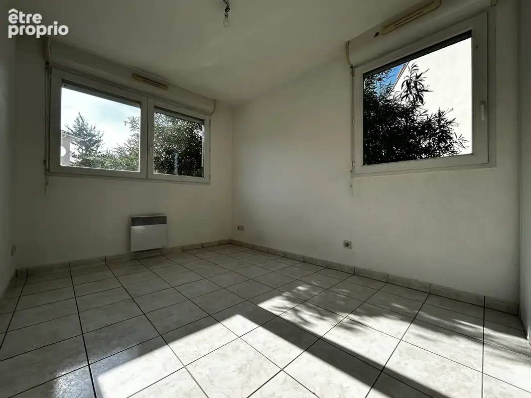 F3 + parking secteur kennedy - ideal investisseur. - photo 4