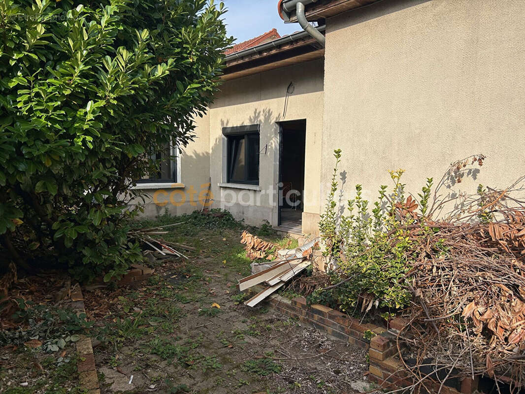 Maison à VILLENEUVE-LE-ROI