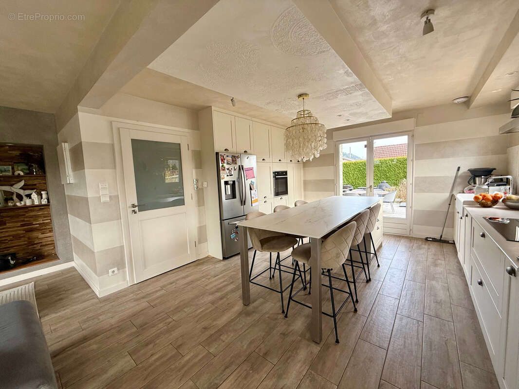 Maison à SAINT-ETIENNE-LES-REMIREMONT