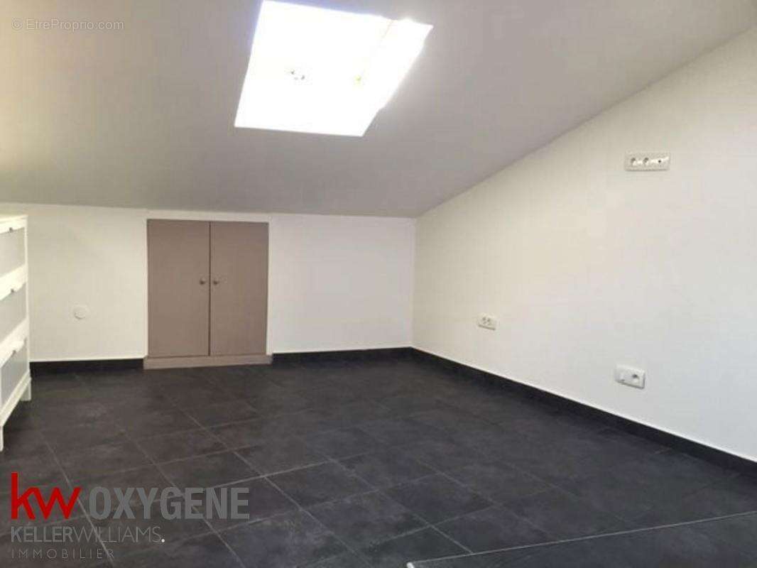 Commerce à LE BOULOU