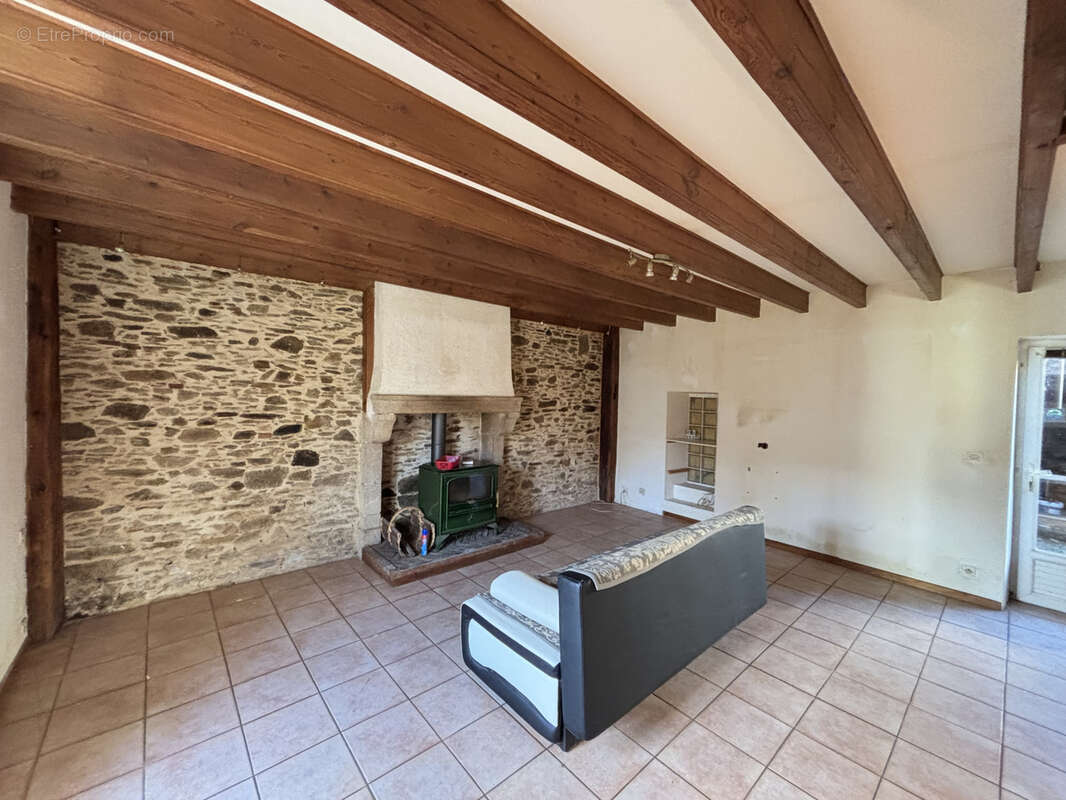Maison à SAINTE-FLAIVE-DES-LOUPS