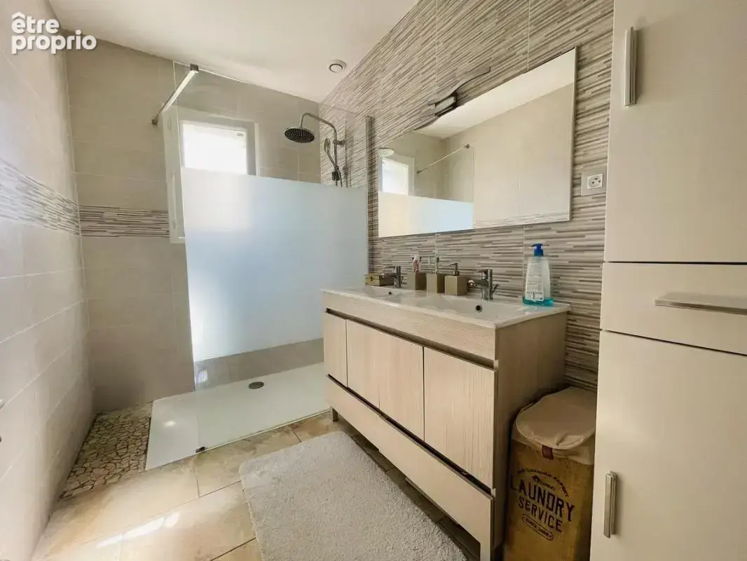 Maison 7 pièces 158 m² à vendre à Cremieu (38460) - photo 3