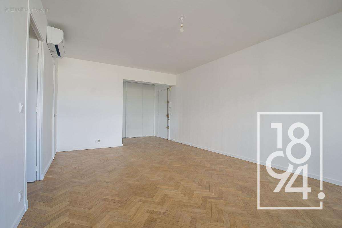 Appartement à MARSEILLE-9E