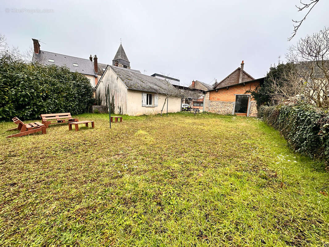 Appartement à AUBIGNY-SUR-NERE