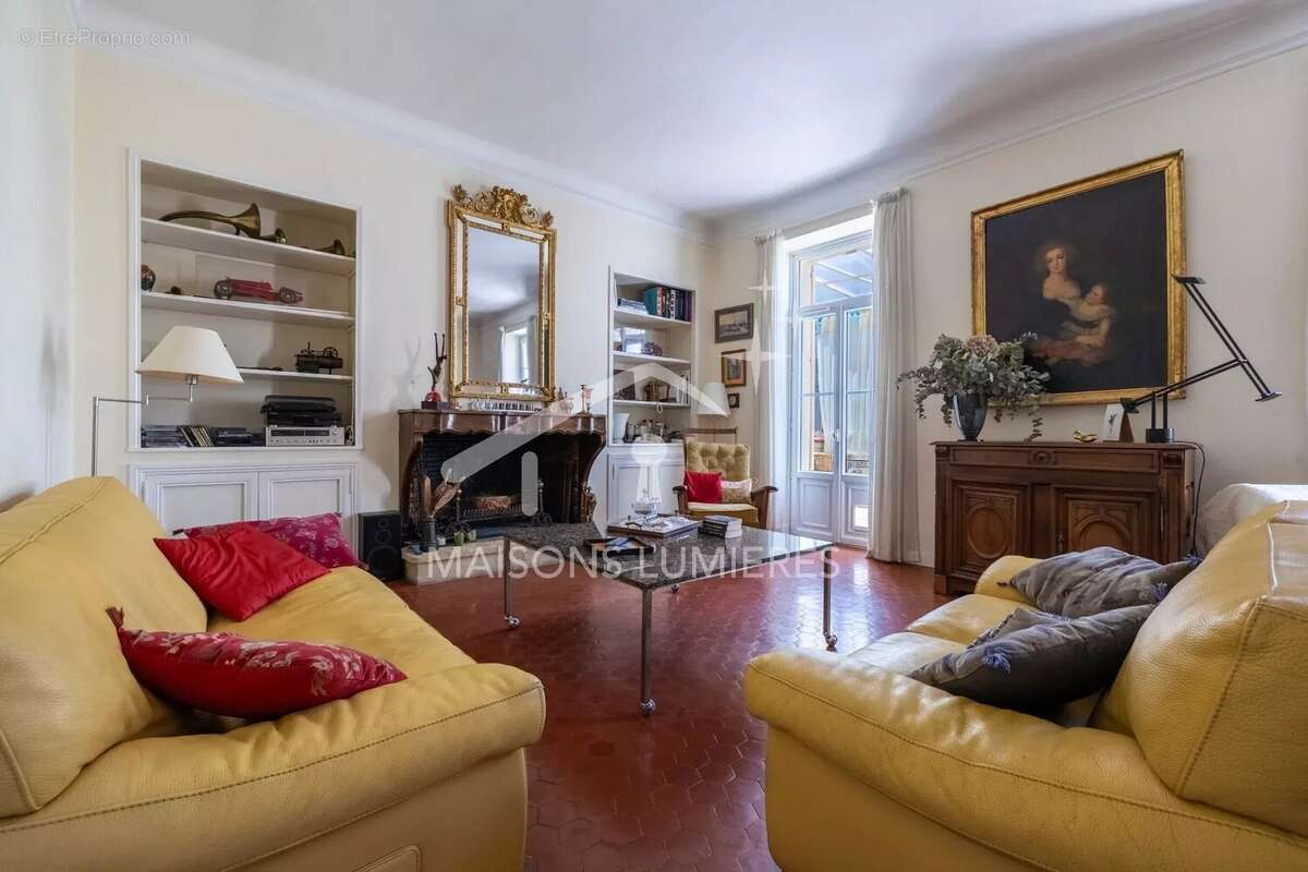 Demeure d'exception en centre-ville d'Apt - 11 pièces - 950 000€ - 370 m² habitables - photo 20