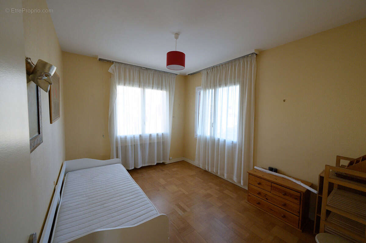 Appartement à FONTENAY-SOUS-BOIS