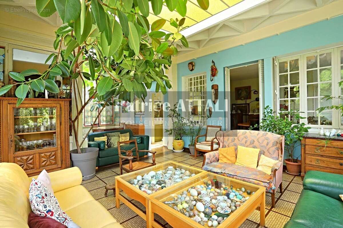 Maison à SAINT-MAUR-DES-FOSSES