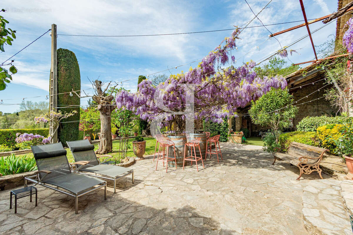 Maison à VAISON-LA-ROMAINE