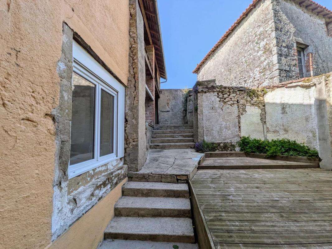 Maison à MAULEON