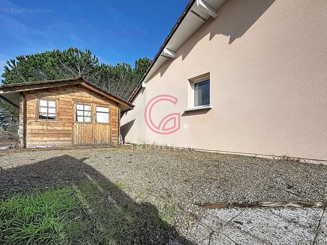 Maison à PARENTIS-EN-BORN