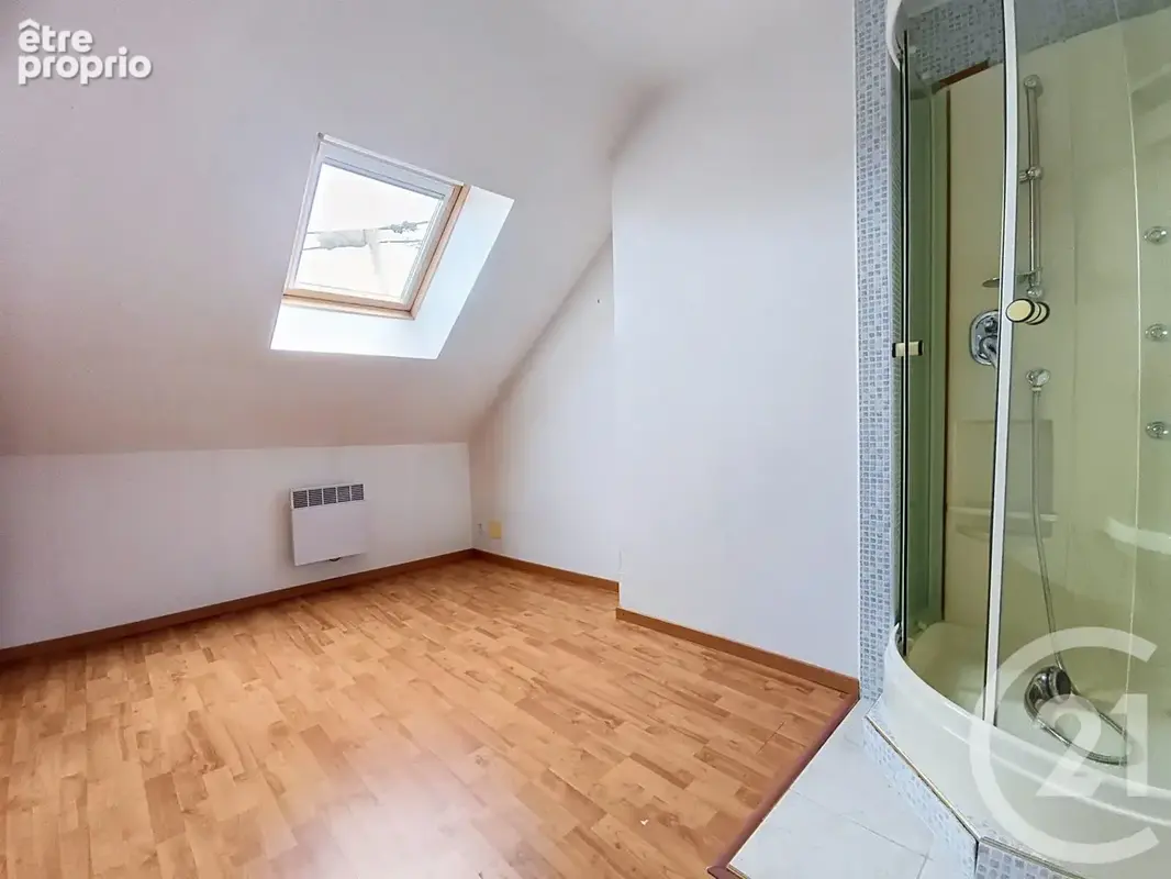 Maison 10 pièces 296 m² à vendre à Donnemarie-Dontilly (77520) - photo 15