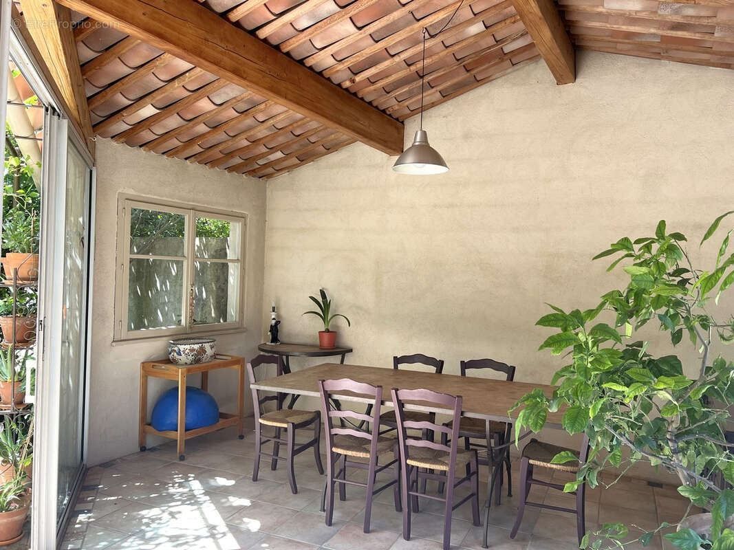 Maison à VILLENEUVE-LES-AVIGNON