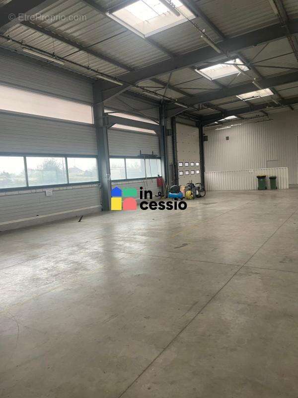 À vendre – superbe bâtiment d'activité – 30 minutes du - photo 6