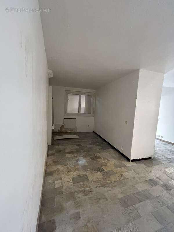 Maison à SAINT-MARTIN-DU-VAR