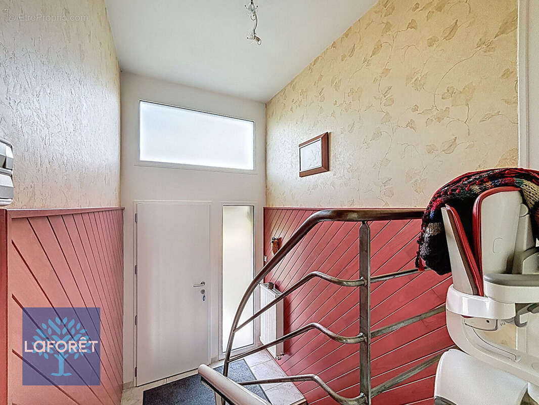 Maison à FOUGEROLLES-DU-PLESSIS