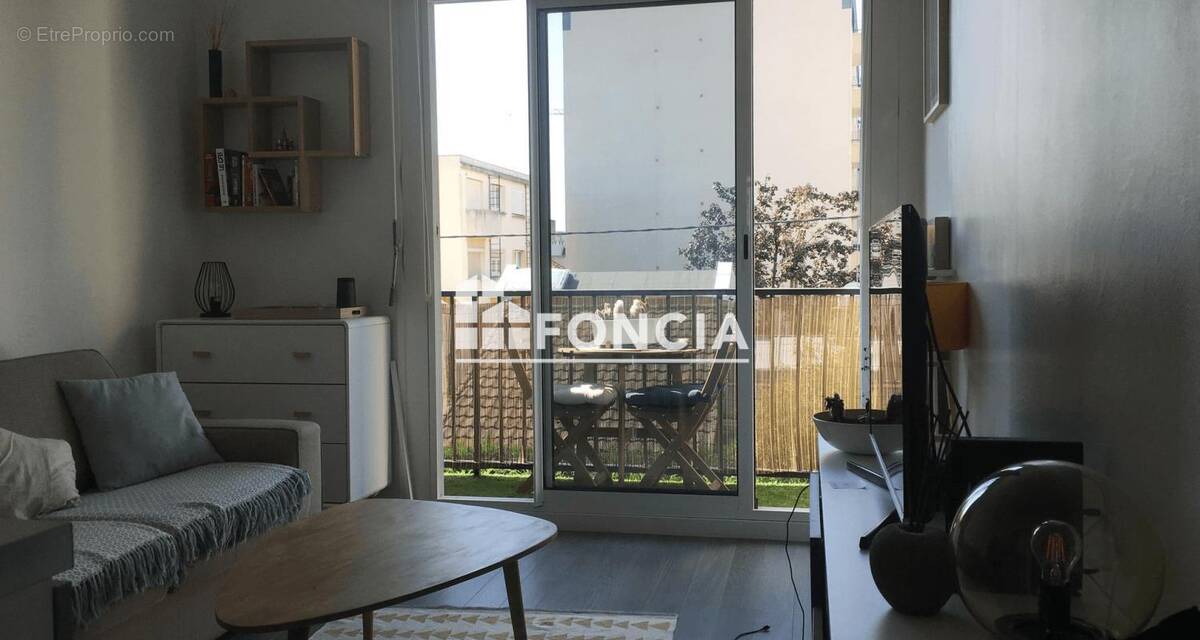 Appartement à COLOMBES