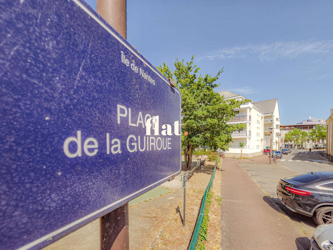 Appartement T3 rénové  50 m2 avec parking et balcon sur la Place de la Guiroué - photo 6