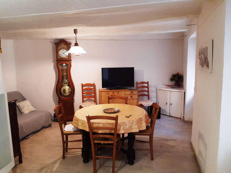 Maison à LIMOGNE-EN-QUERCY