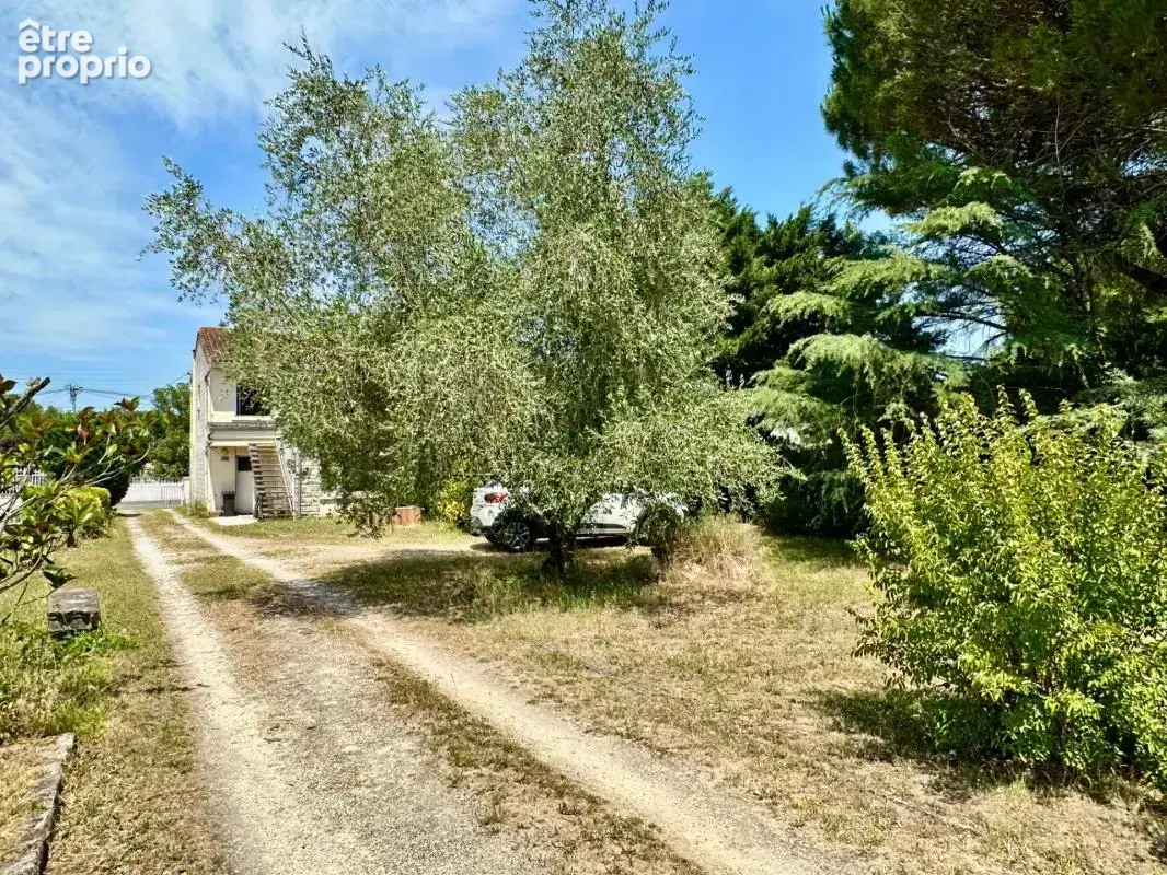 Villenave-d'Ornon – Hourcade  Maison à rénover sur grande parcelle de 1 300 m² avec garage - photo 11