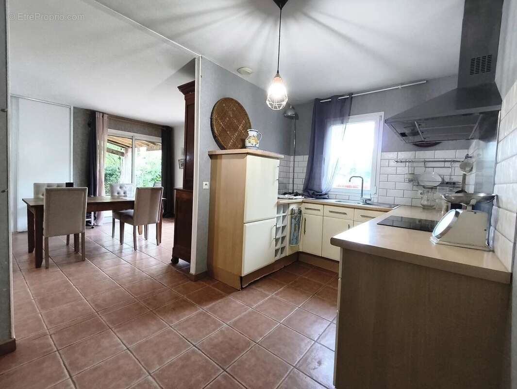 Maison à VOUNEUIL-SOUS-BIARD