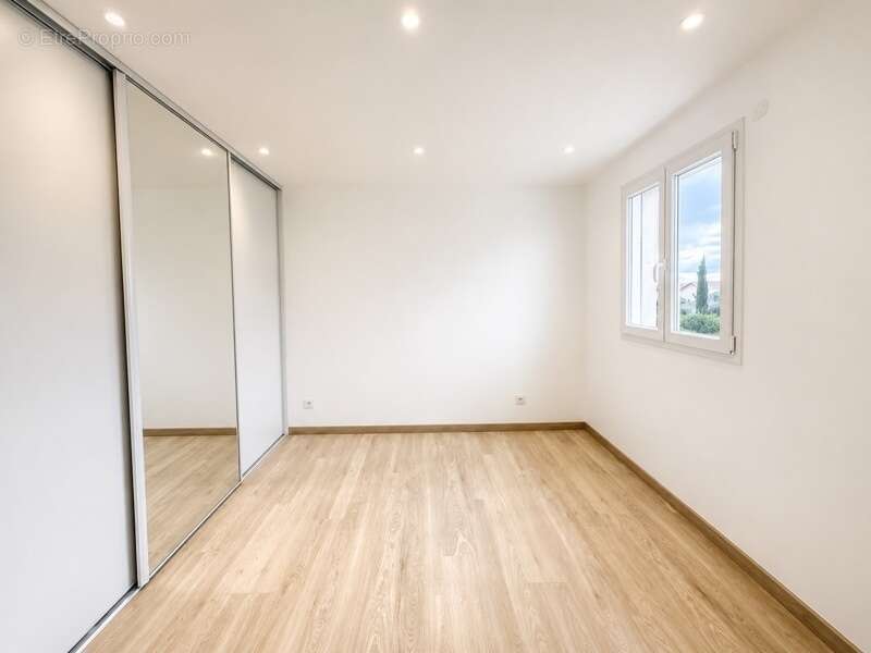 Maison de 6 pièces principales - photo 6